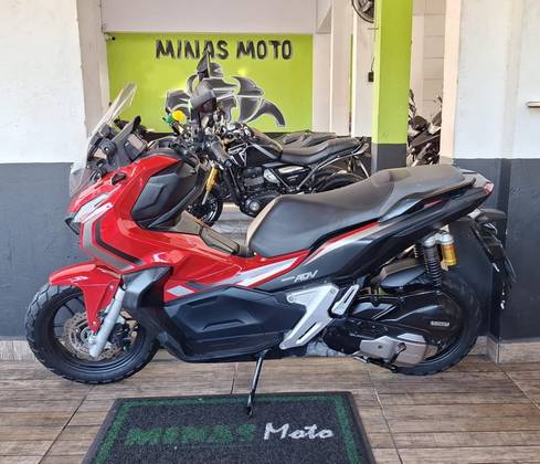 HONDA ADV 